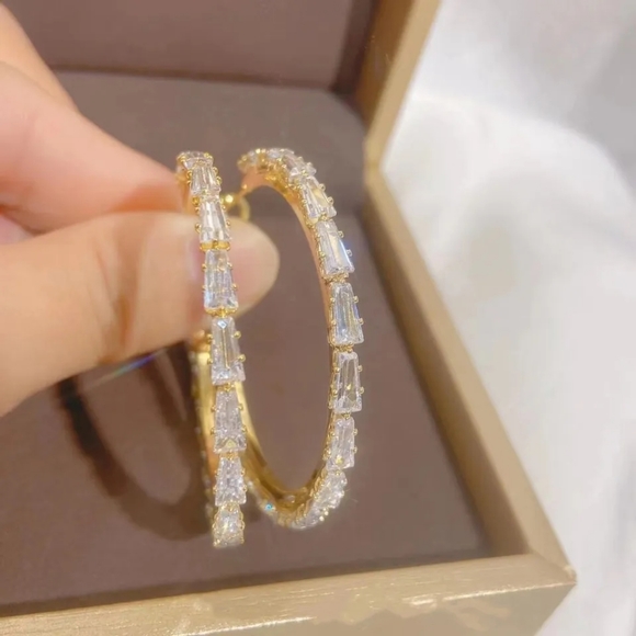 HOT SELLING! 925 Silver & Gold Options White Sapphire Hoop Earrings - Picture 11 of 11